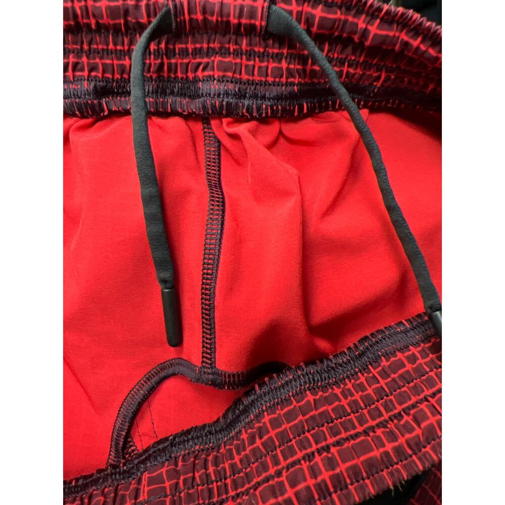 Lululemon Pace Breaker Athletic Shorts Linerness 9" Red Checker Mens Size S - Picture 8 of 9